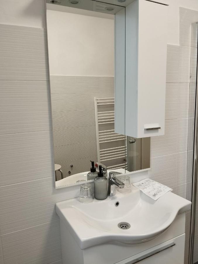 Apartamento Daal Roč Exterior foto